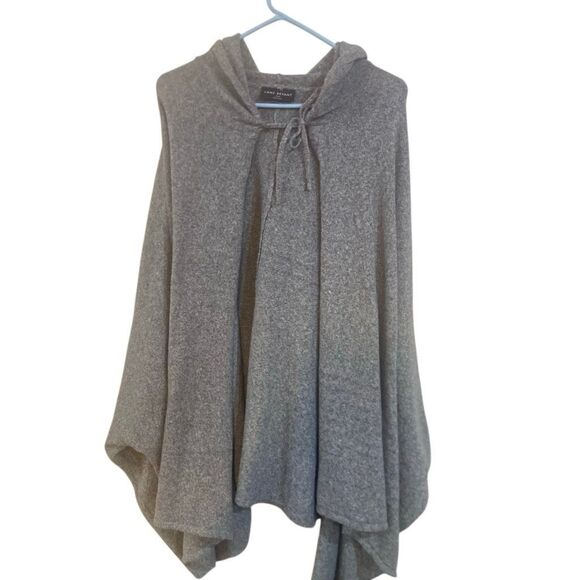 Lane bryant Dohlman sleeve poncho hooded sweater gray size 22/28 - Picture 1 of 5